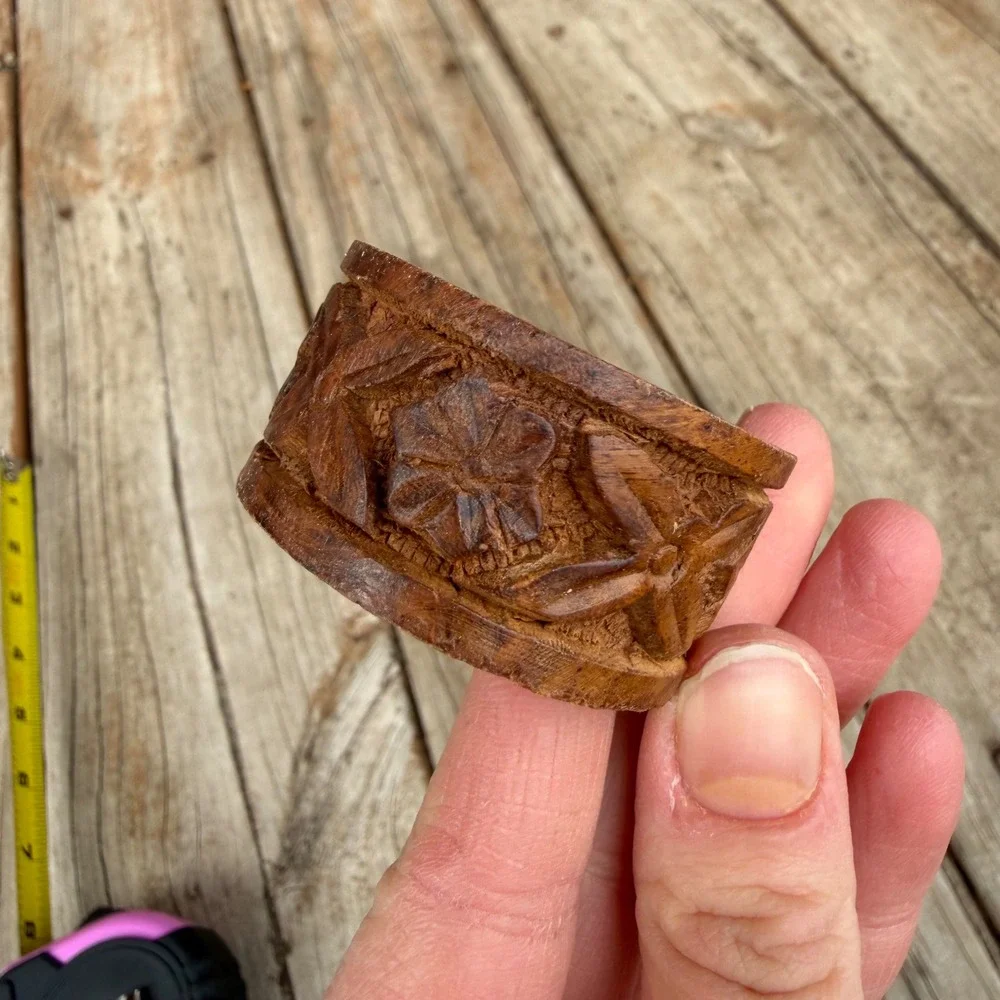 Vtg IEH Hand Carved Wood Napkin Rings Set of 4 Brown Floral Boho Dining‎